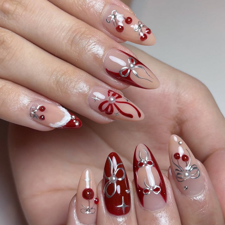 Creative nail art set with romantic heart and bow motifs Bowlift