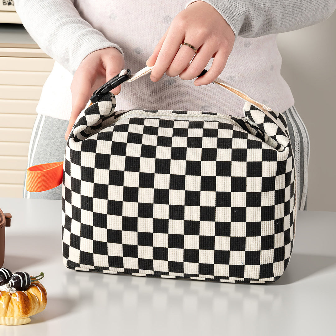Insulated Lunch Carrier Bag with Fun Strawberry Design Bowlift
