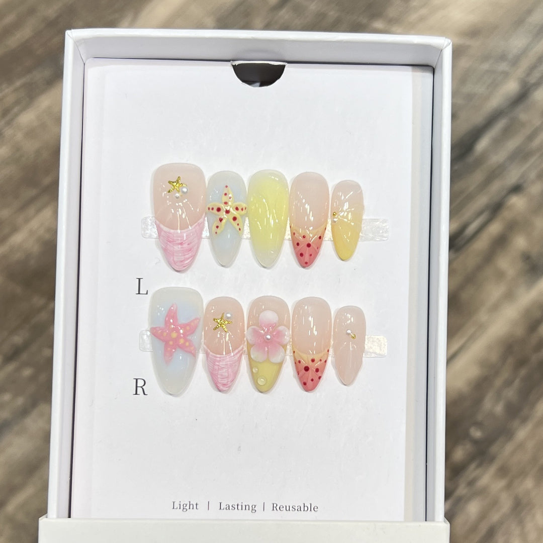 Summer-Inspired Press-On Nail Art Set Bowlift