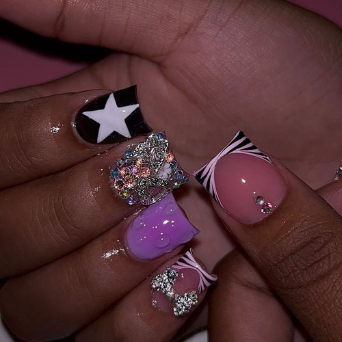 Glamorous Nail Art Extensions with Rhinestone Accents Bowlift