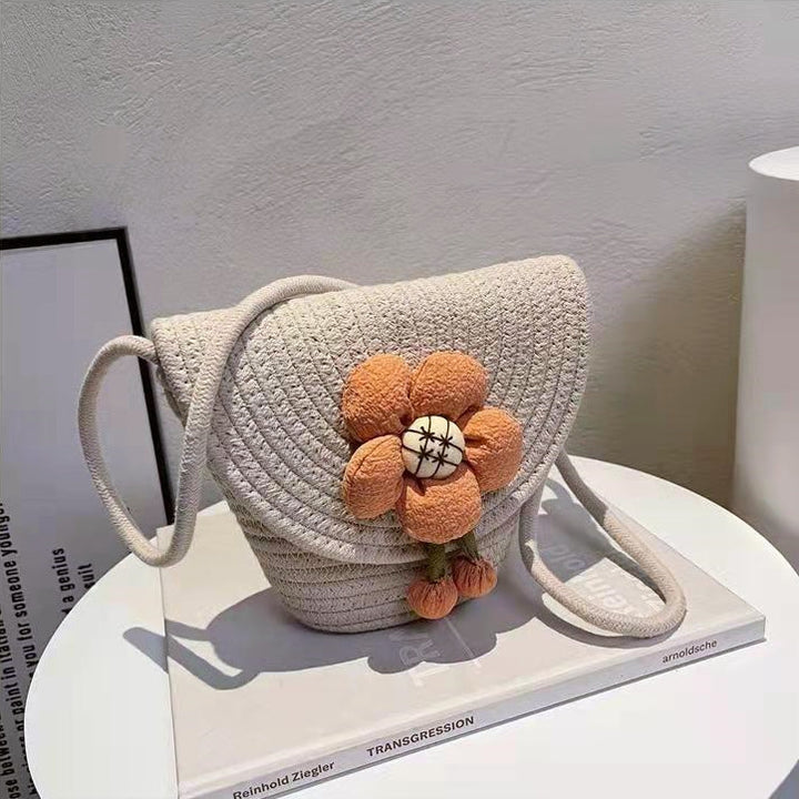 Handbag with 3D flower appliqué Bowlift