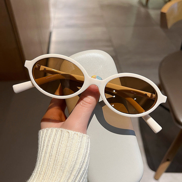 Ladies elegant cat-eye glasses Bowlift