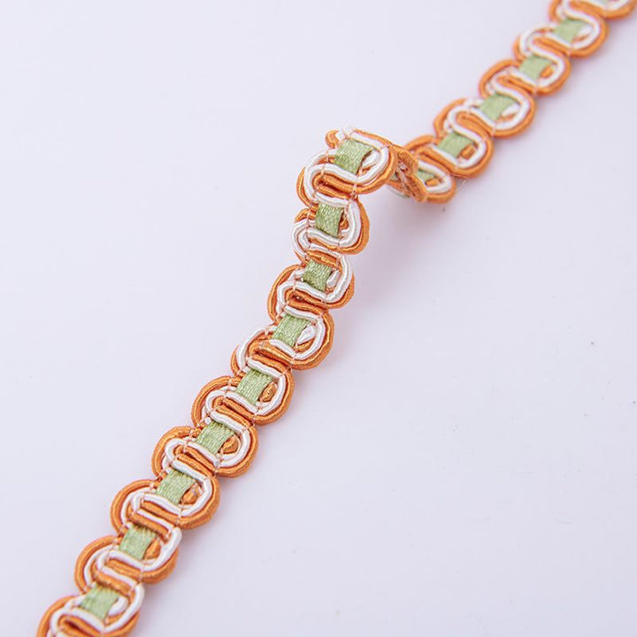 Decorative embroidery Bowlift