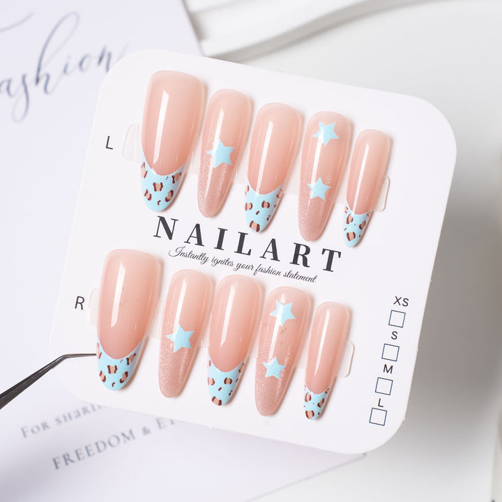 Fashionable Press-On Nails Bowlift