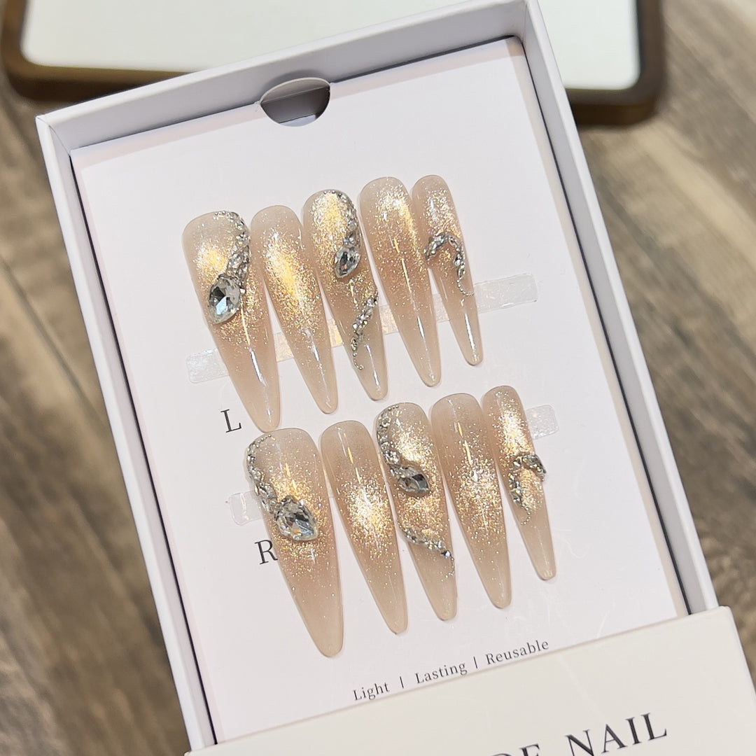 Decorative Stiletto Press-On Nail Art Set with Crystal Accents Bowlift