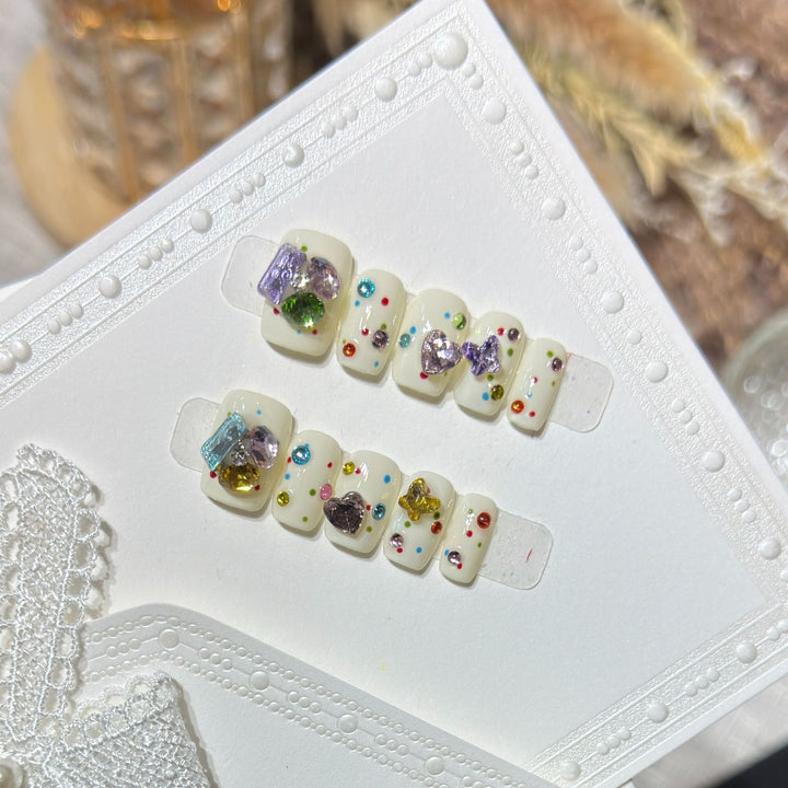 Decorative Press-On Nail Art Set with Colorful Gem Accents Bowlift