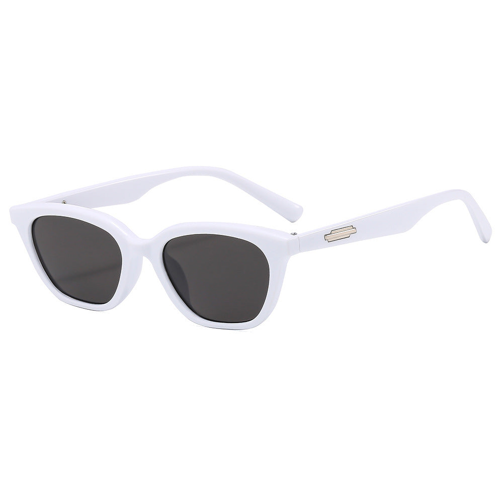 Vintage-Inspired Oversized Angular Sunglasses Bowlift