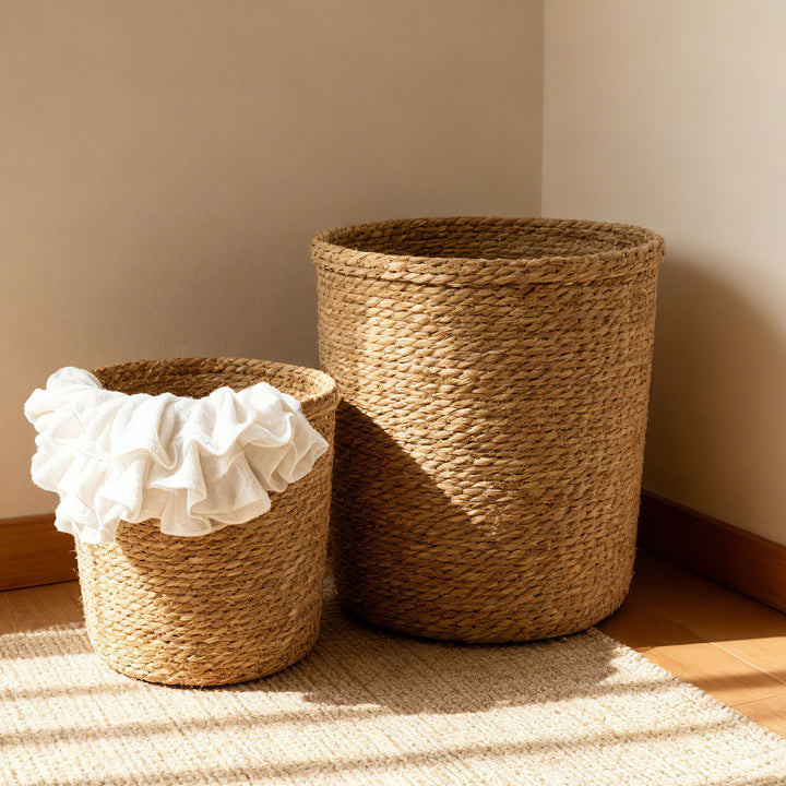 Natural storage basket with woven design Bowlift