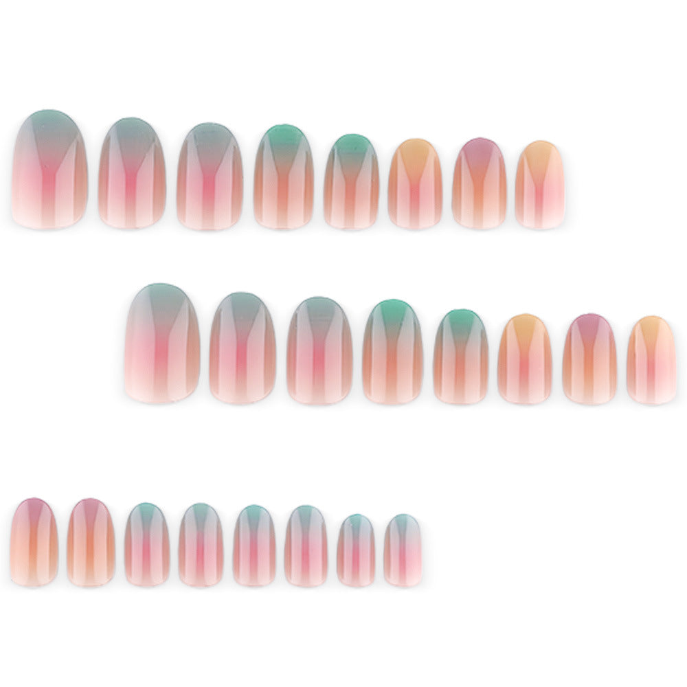 Artificial nail tips with gradient Bowlift