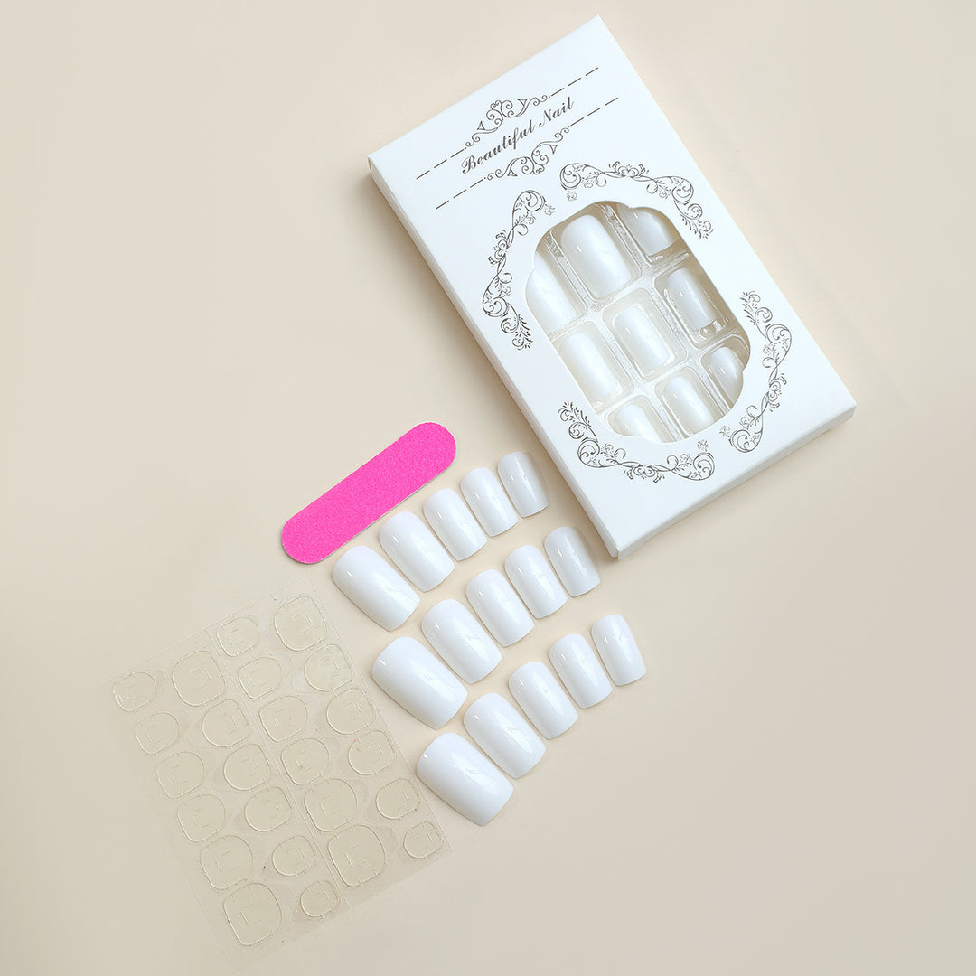 Artificial nail set with brand new design and perfect fit Bowlift
