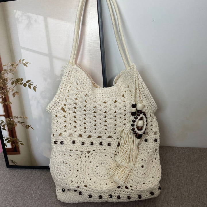 Fashionable Macramé Bag with Detailed Bead Decoration Bowlift