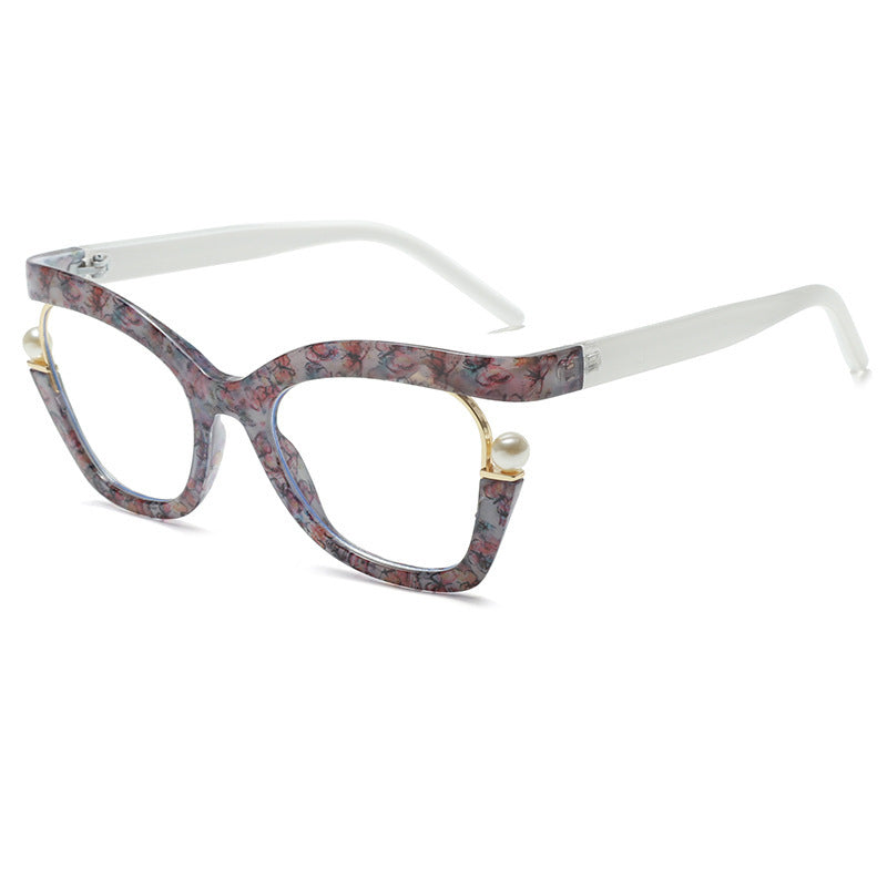 Women’s Fashion Sunglasses with Subtle Pearl Details Bowlift