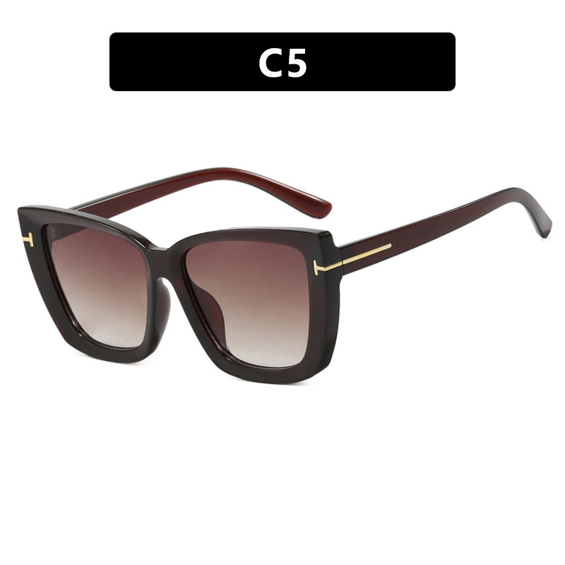 Women's large sunglasses in modern design with trendy tortoise pattern Bowlift