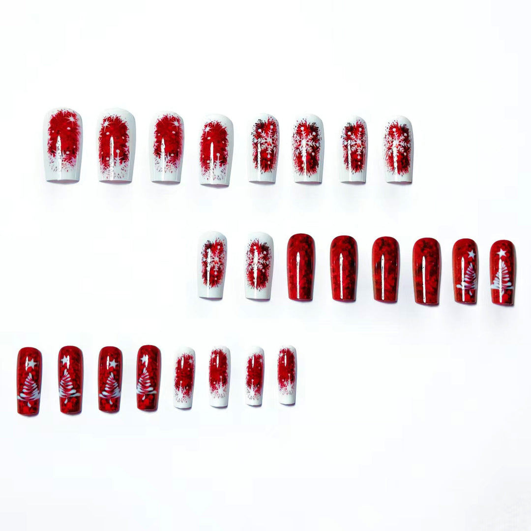Artificial nails with festive Christmas design Bowlift