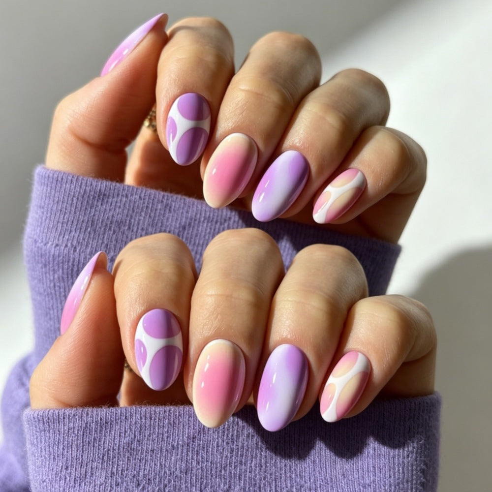 Stylish Press-On Nail Set with Shimmering Finish Bowlift