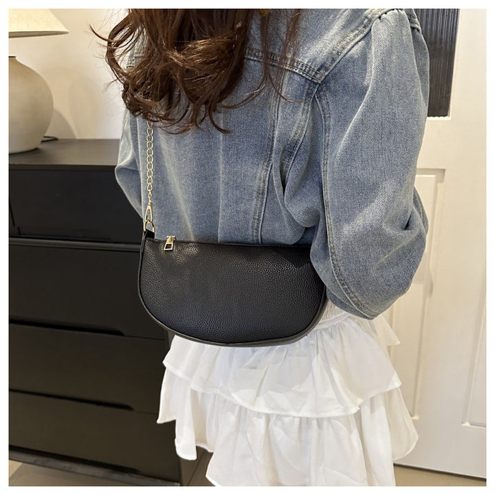 Minimalist Half-Moon Crossbody Bag Bowlift
