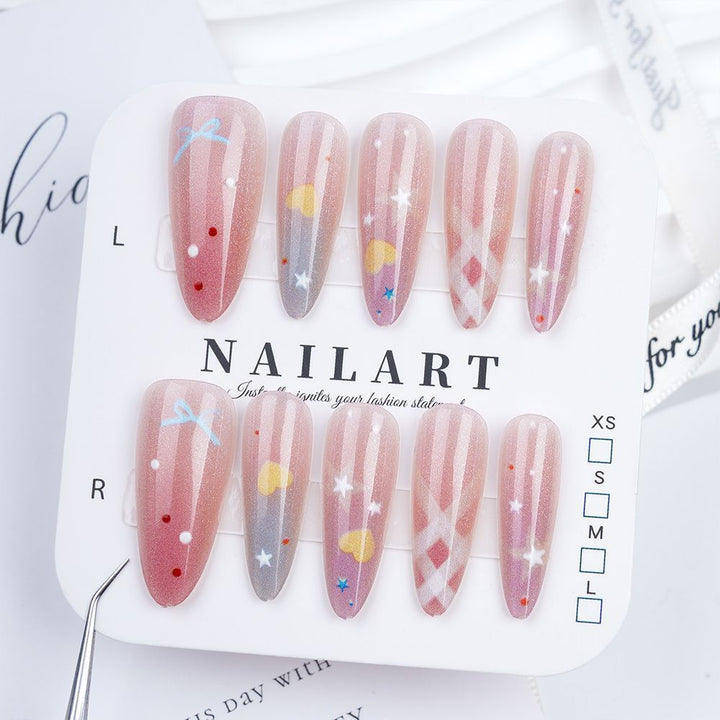 Playful art nails with shimmering designs and 3D applications Bowlift
