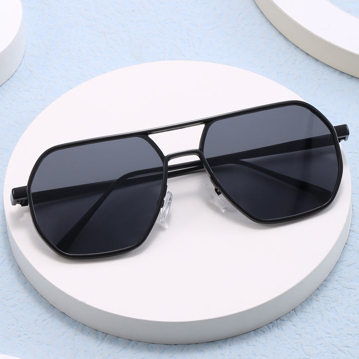Women's trendy sunglasses with modern geometric frame Bowlift