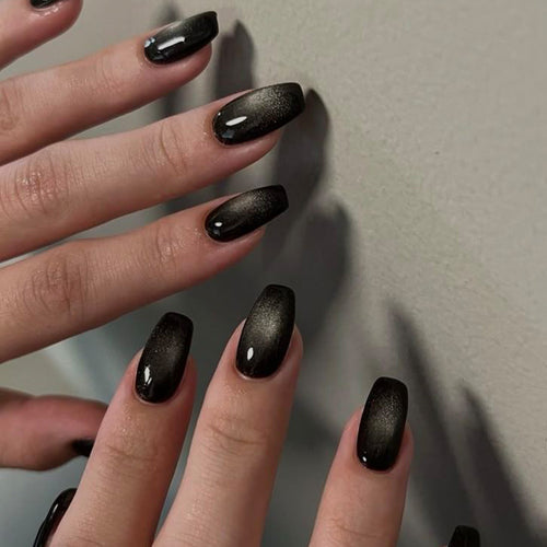 Artificial Nails in Elegant High Gloss Finish Bowlift