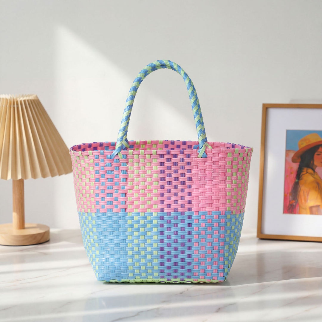 Soft and Colorful Handbag Bowlift