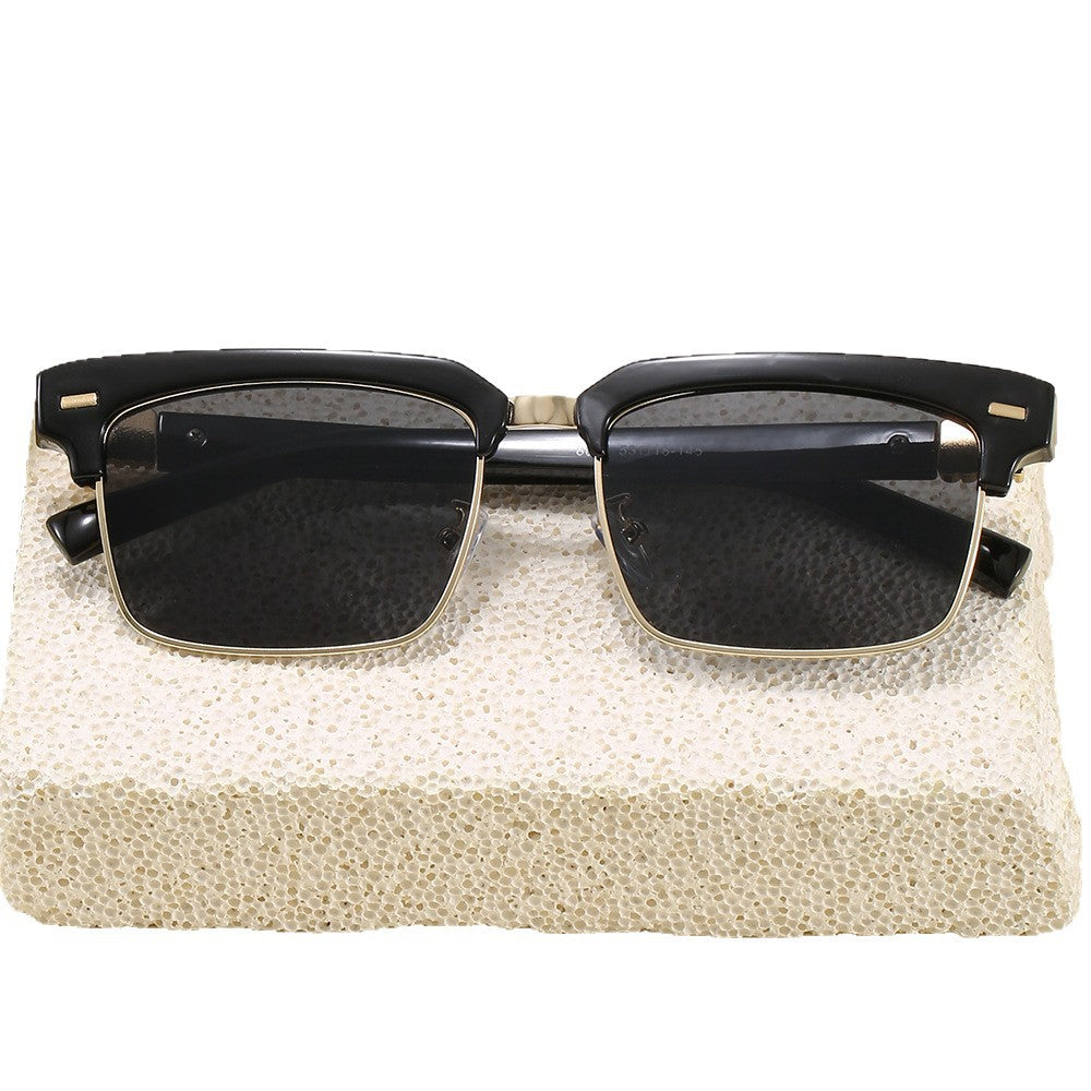 Fashion sunglasses with square frame and stylish design Bowlift