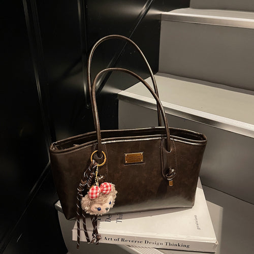 Elegant Structured Leather Tote Bowlift