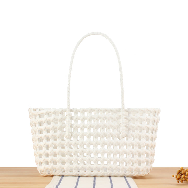 Stylish willow bag with modern grid design Bowlift