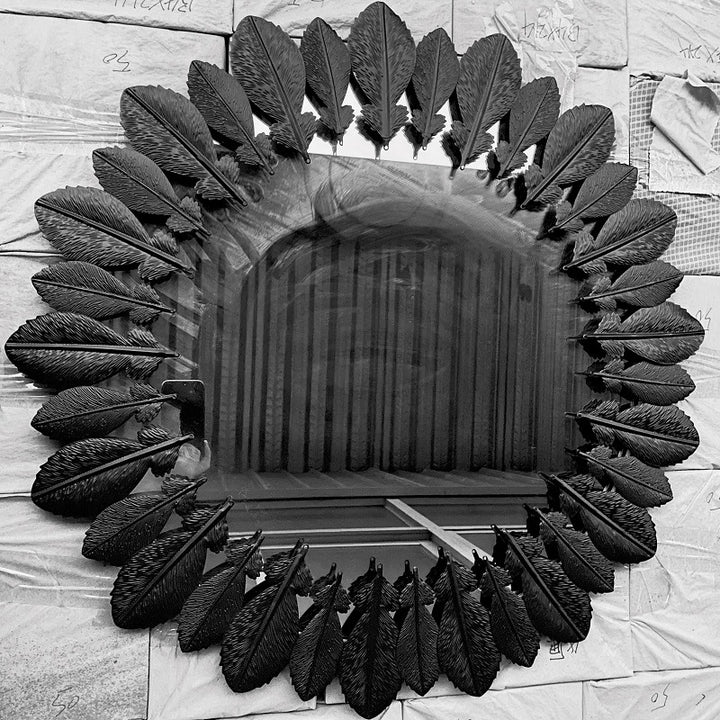 Ornamental Leaf-Designed Wall Mirror Bowlift