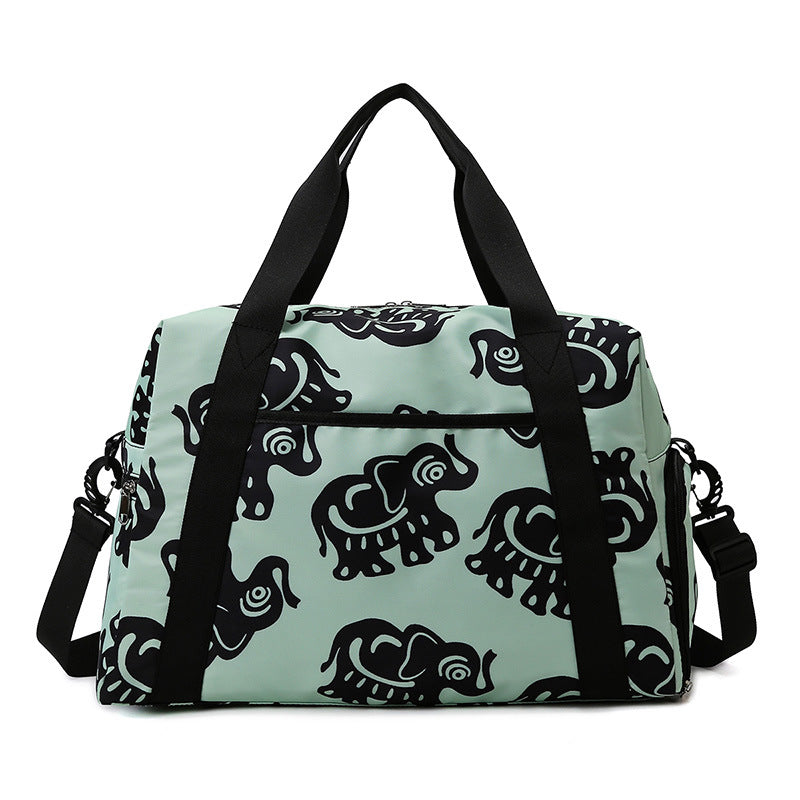 Sporty travel bag with playful elephant pattern Bowlift