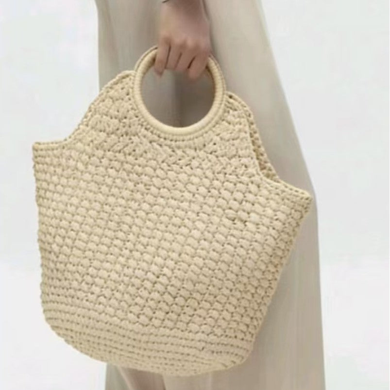 Basket bag in modern design Bowlift