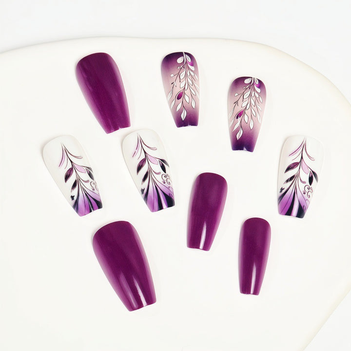 Artificial nails with elegant floral design Bowlift