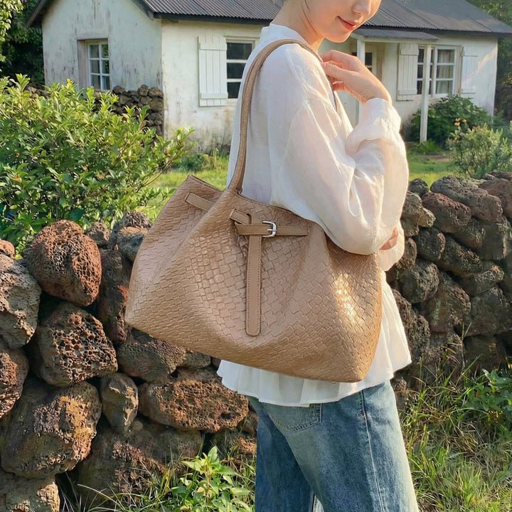WoTextured Leather Tote Bag Bowlift