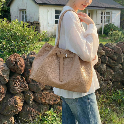 WoTextured Leather Tote Bag Bowlift
