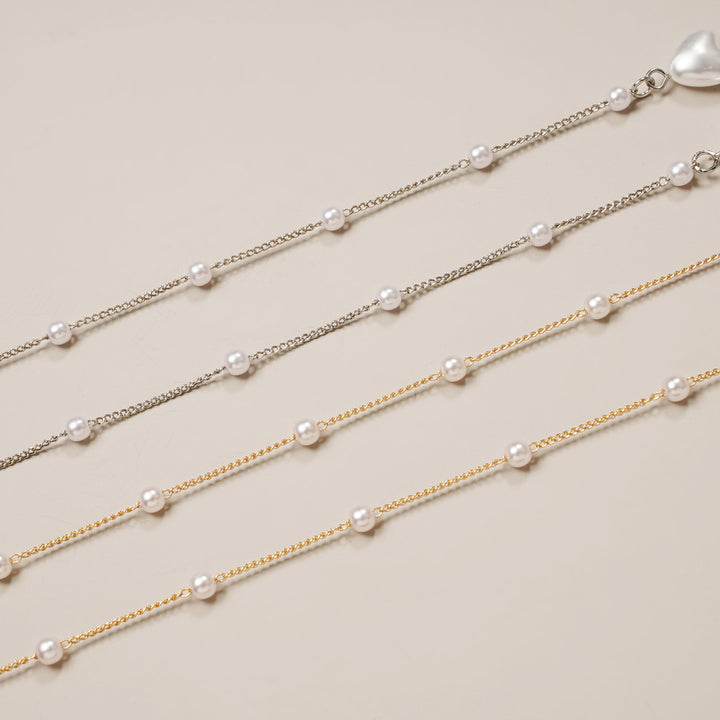 Heart-Embellished Eyewear Chain Bowlift
