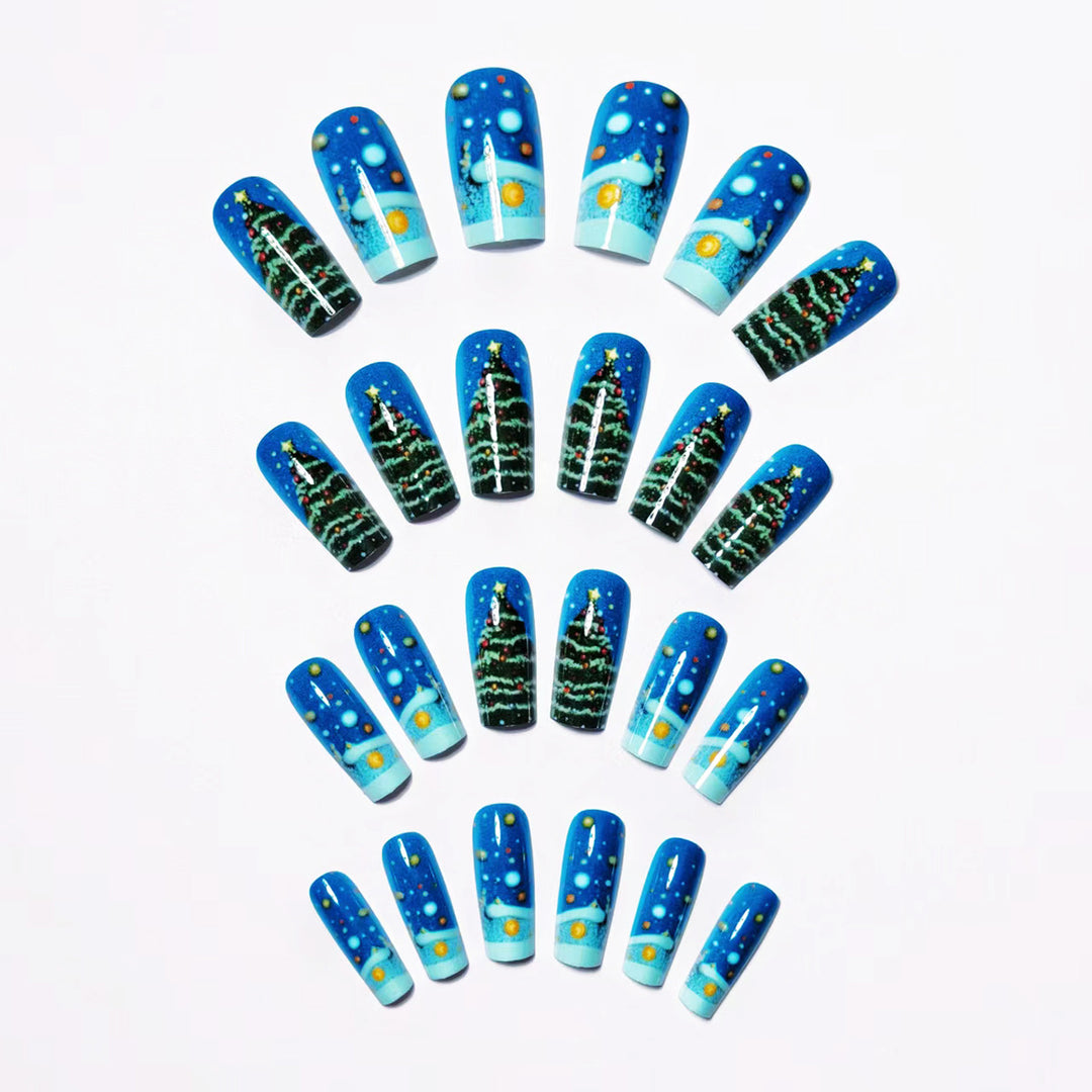 Artificial nails in festive Christmas design Bowlift
