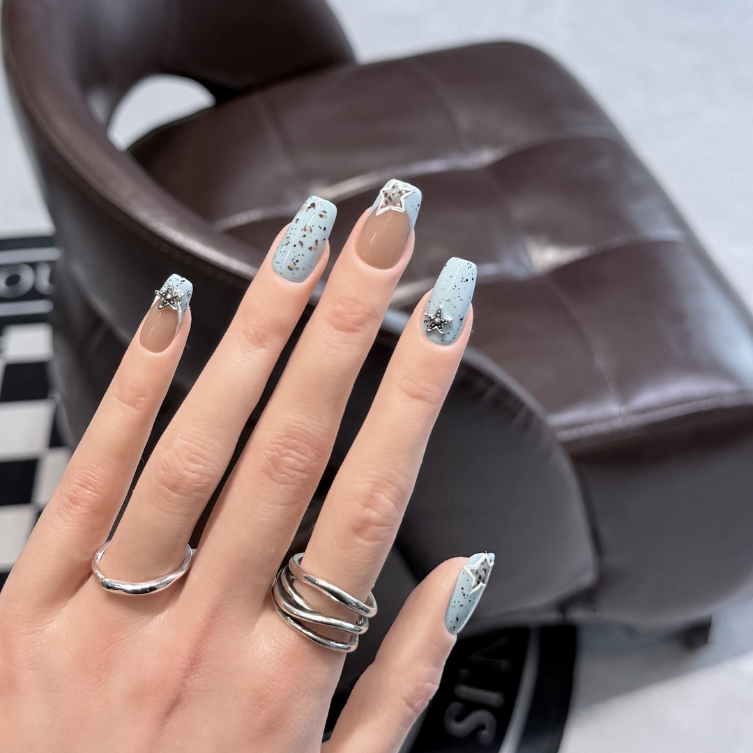 Stylish Nail Art Bowlift