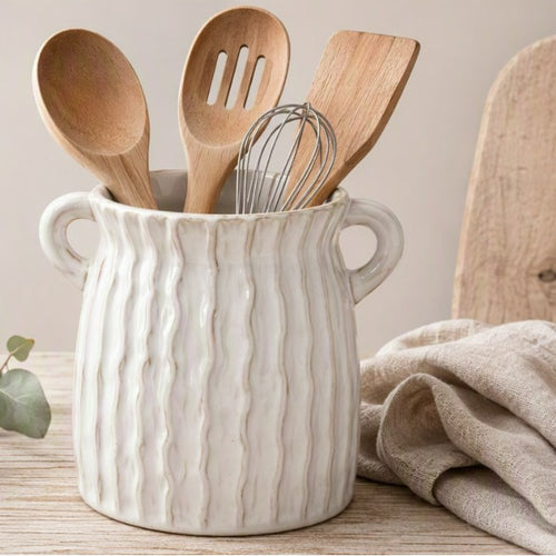 Elegant ceramic container with patterns Bowlift
