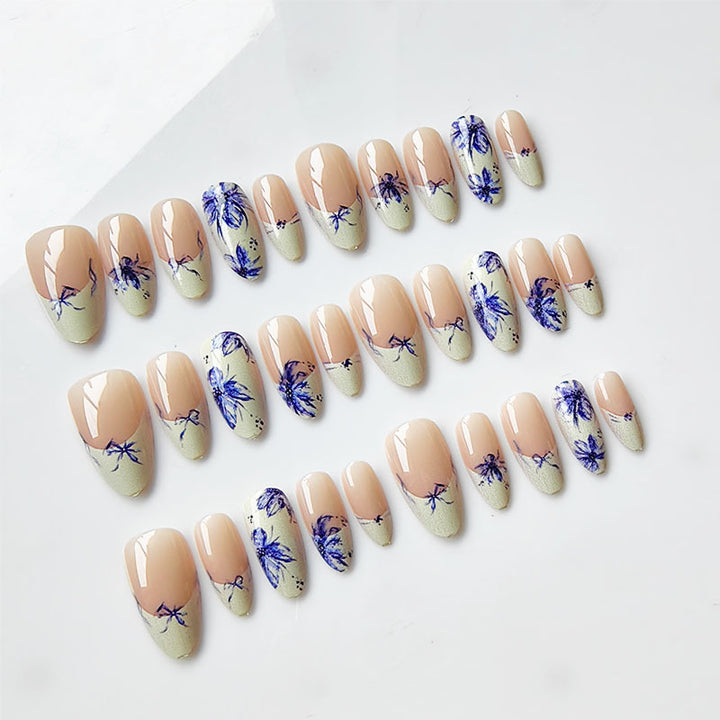Artificial nails with floral pattern and elegant accents Bowlift