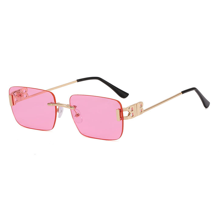 Women's fashionable square sunglasses with golden accents Bowlift