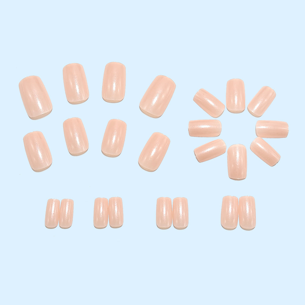 Gel-Nails In The Elegant French Style Bowlift