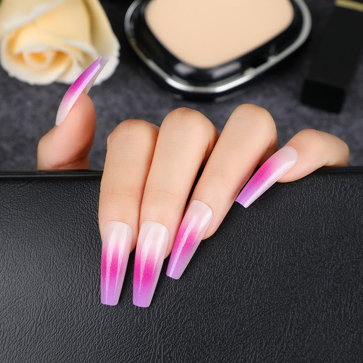 Glamorous artificial nails with gradient Bowlift