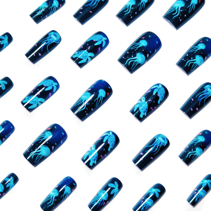 Artificial nails with luminous underwater motif Bowlift