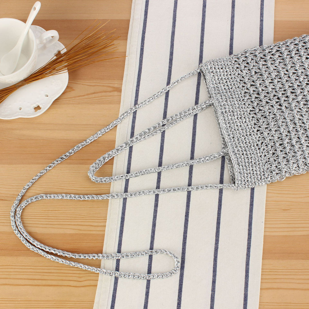 Shoulder bag made of hand-knotted natural material with fine texture Bowlift