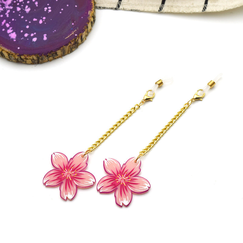 Star-Shaped Eyewear Chain Bowlift
