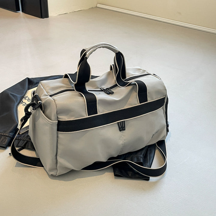 Versatile Weekend Getaway Duffel Bag