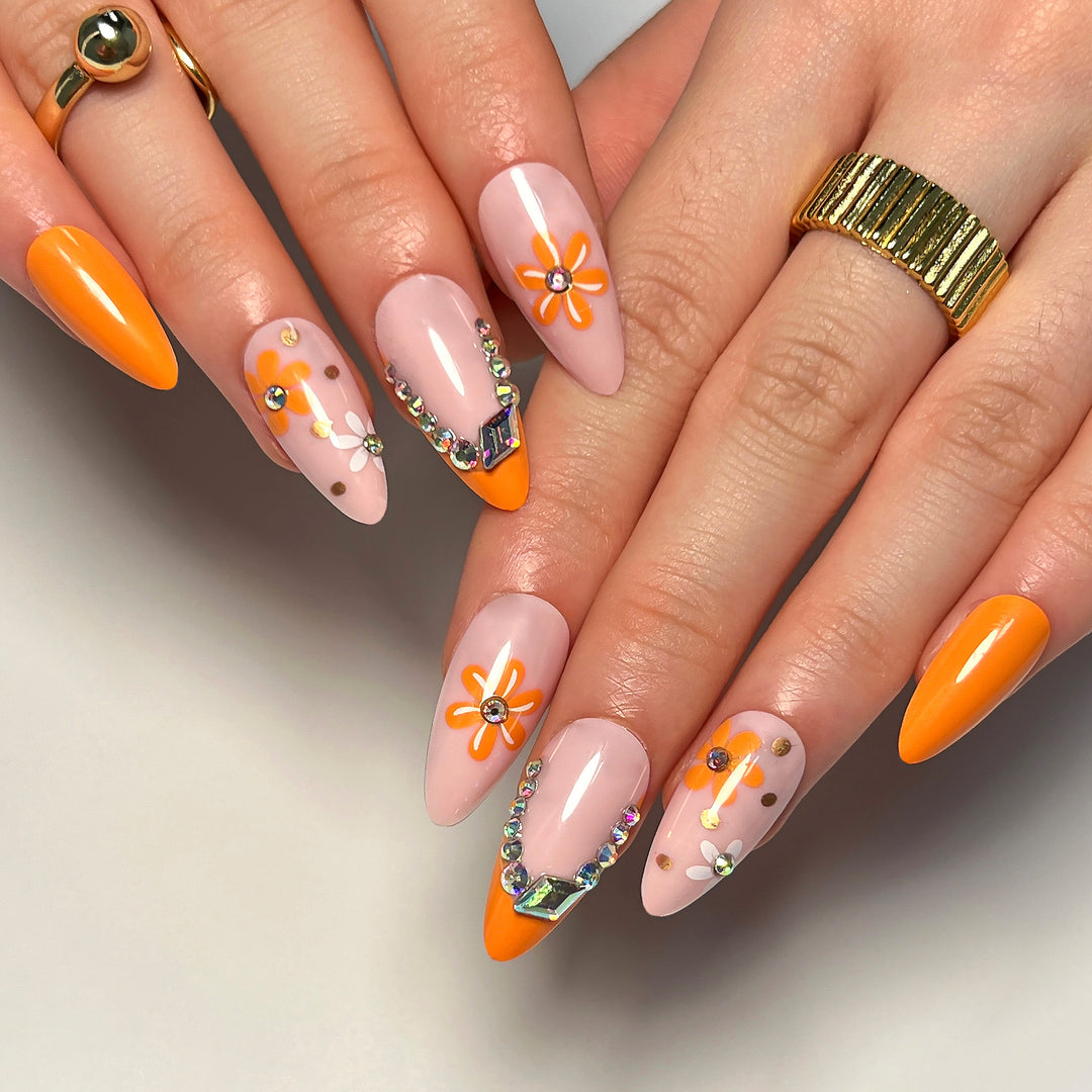 Creative Art Nails Bowlift