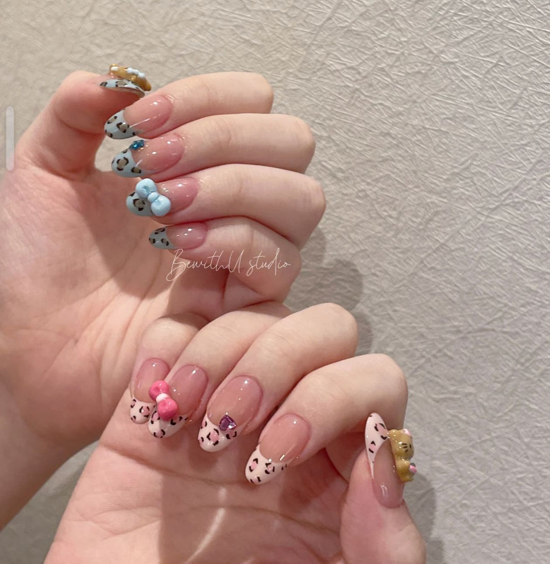 Artistic Press-On Nail Art Set with Decorative Floral and Gemstone Accents Bowlift