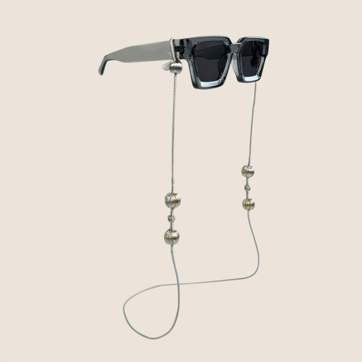 Adjustable Eyewear Retainer Bowlift