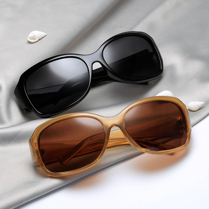 Ladies stylish oversized sunglasses with elegant pattern Bowlift