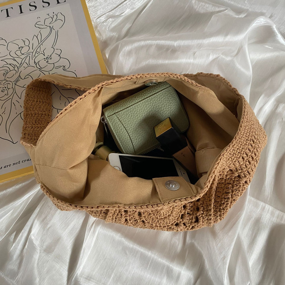 Hand-knotted shoulder bag with unique pattern Bowlift